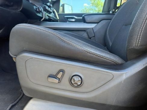 Used 2019 RAM 1500 Big Horn AWD/4WD image 11