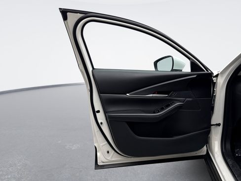 Used 2023 MAZDA CX-30 AWD 2.5 S w/ Select Package image 9