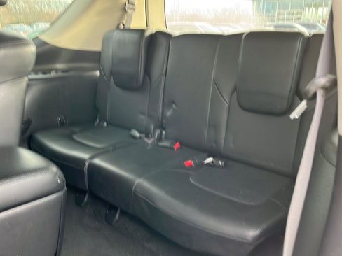 Used 2021 Nissan Armada SL w/ Captain's Chairs Package image 26