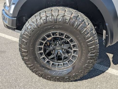 Used 2025 Ford F150 Raptor w/ Equipment Group 803A Raptor R AWD/4WD image 30