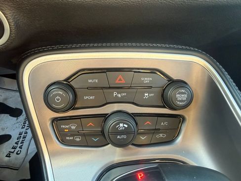 Used 2022 Dodge Challenger R/T RWD image 21