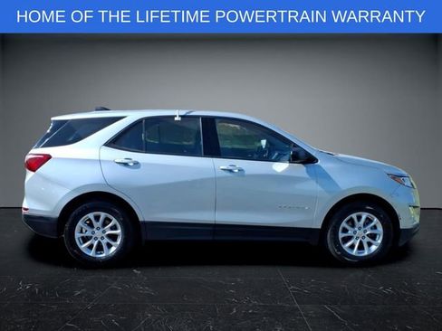 Used 2019 Chevrolet Equinox LS FWD image 2