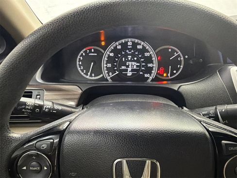 Used 2017 Honda Accord EX image 27