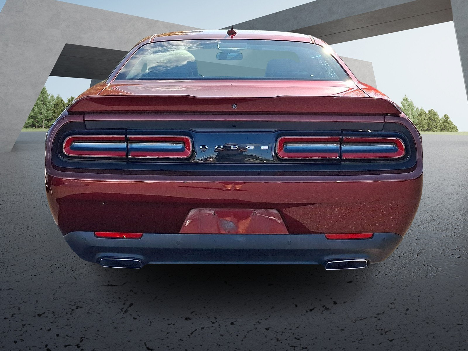 Used 2018 Dodge Challenger SXT Plus RWD image 5