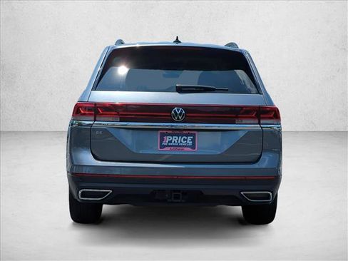 Used 2024 Volkswagen Atlas SE FWD image 6