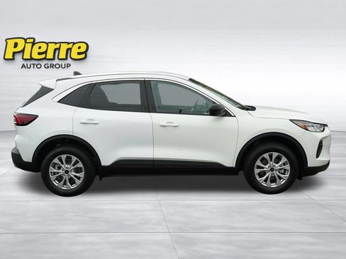 Used 2024 Ford Escape Active w/ Tech Pack #1 AWD/4WD image 3