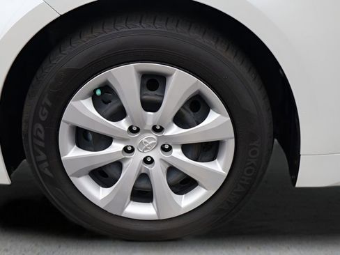 Certified 2025 Toyota Corolla LE image 10