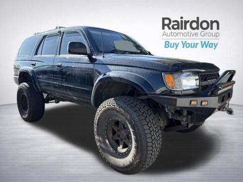 Used 2002 Toyota 4Runner SR5 AWD/4WD image 1