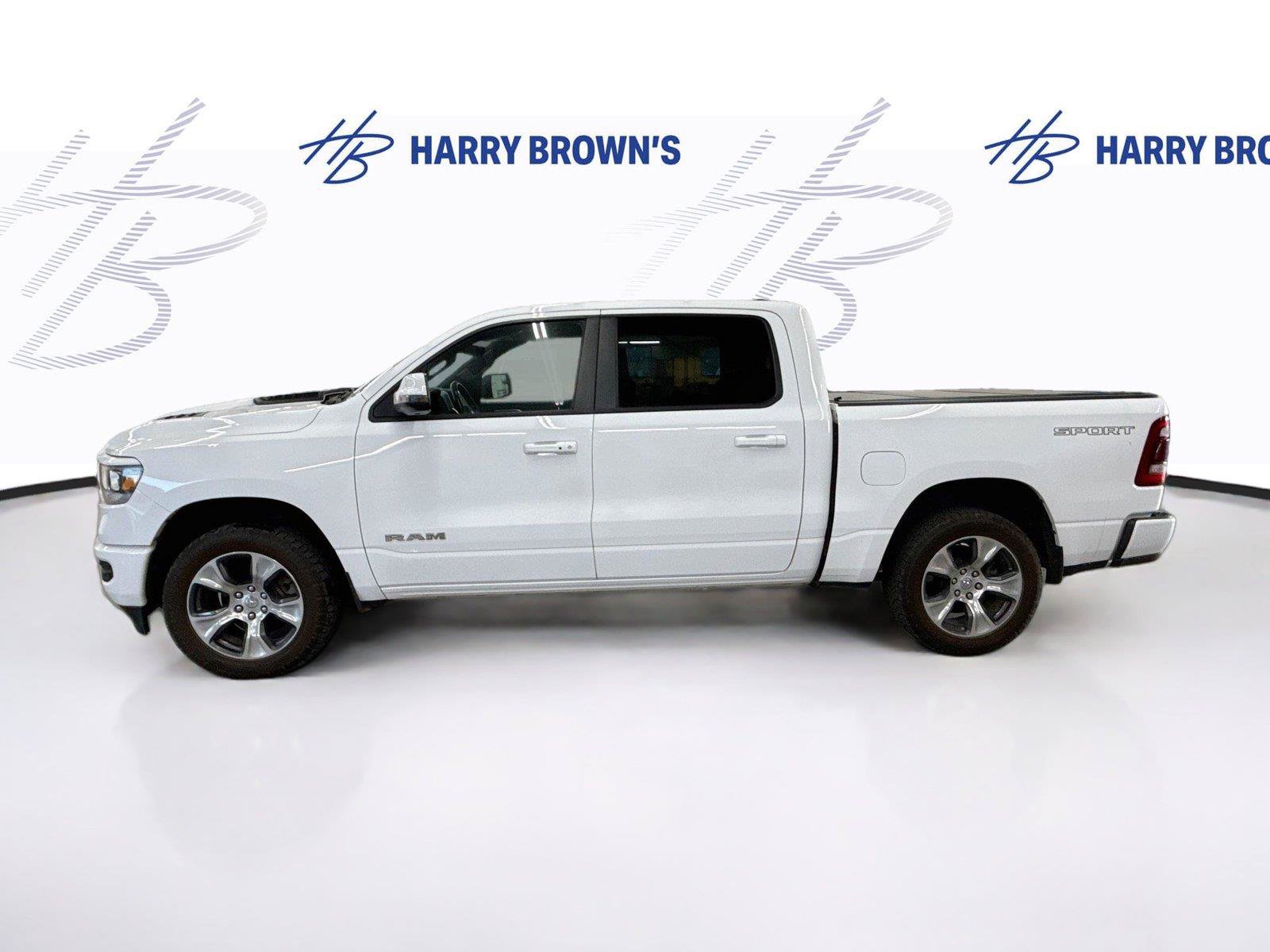 Used 2023 RAM 1500 Laramie AWD/4WD image 8