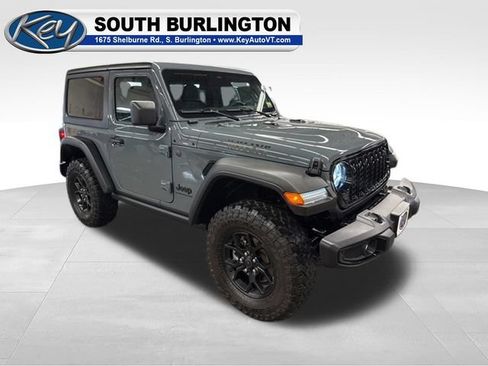 Used 2025 Jeep Wrangler Sport AWD/4WD image 9