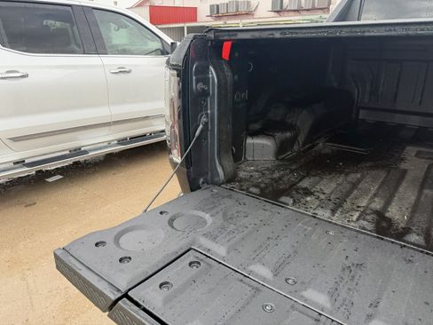 Used 2025 GMC Hummer EV 3X AWD/4WD image 4