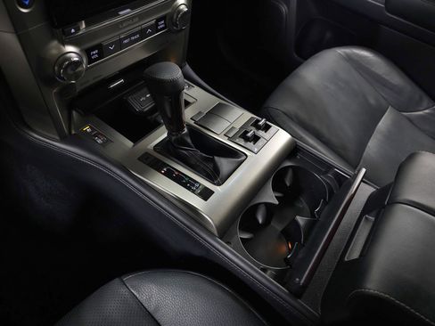 Used 2018 Lexus GX 460 Premium w/ Premium Package image 27