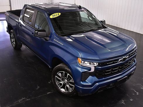 Used 2024 Chevrolet Silverado 1500 RST w/ Max Trailering Package image 16