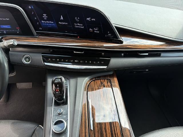 Certified 2022 Cadillac Escalade Premium Luxury AWD/4WD image 31