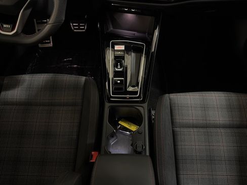 Certified 2025 Volkswagen GTI S FWD image 33
