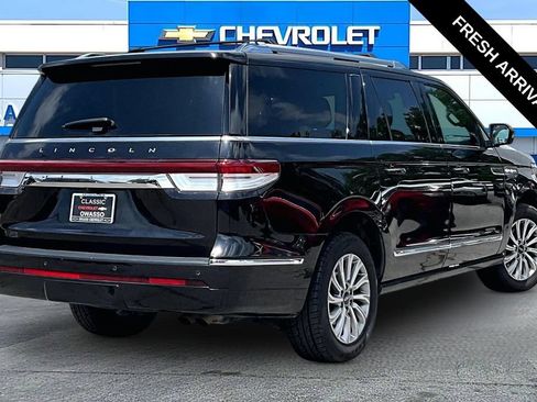 Used 2024 Lincoln Navigator L 4WD image 19