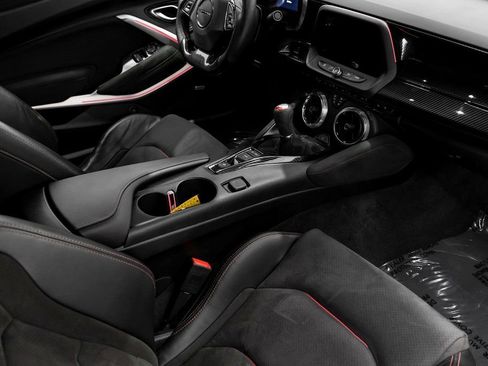 Used 2020 Chevrolet Camaro ZL1 image 21
