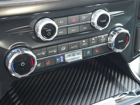 Used 2025 Ford F150 Raptor AWD/4WD image 34
