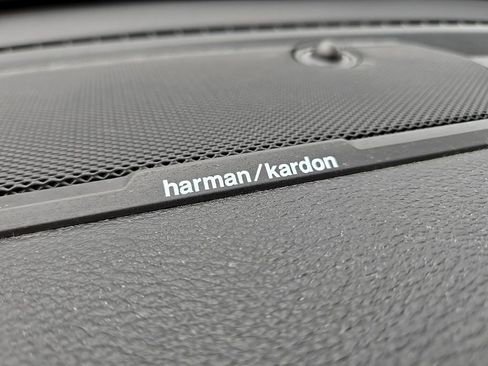 Used 2022 RAM 1500 Laramie AWD/4WD image 39