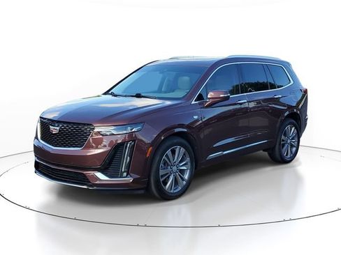 Certified 2022 Cadillac XT6 Premium Luxury w/ LPO, Floor Liner Package AWD/4WD image 2