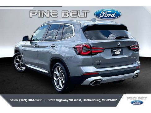Used 2024 BMW X3 sDrive30i RWD image 2
