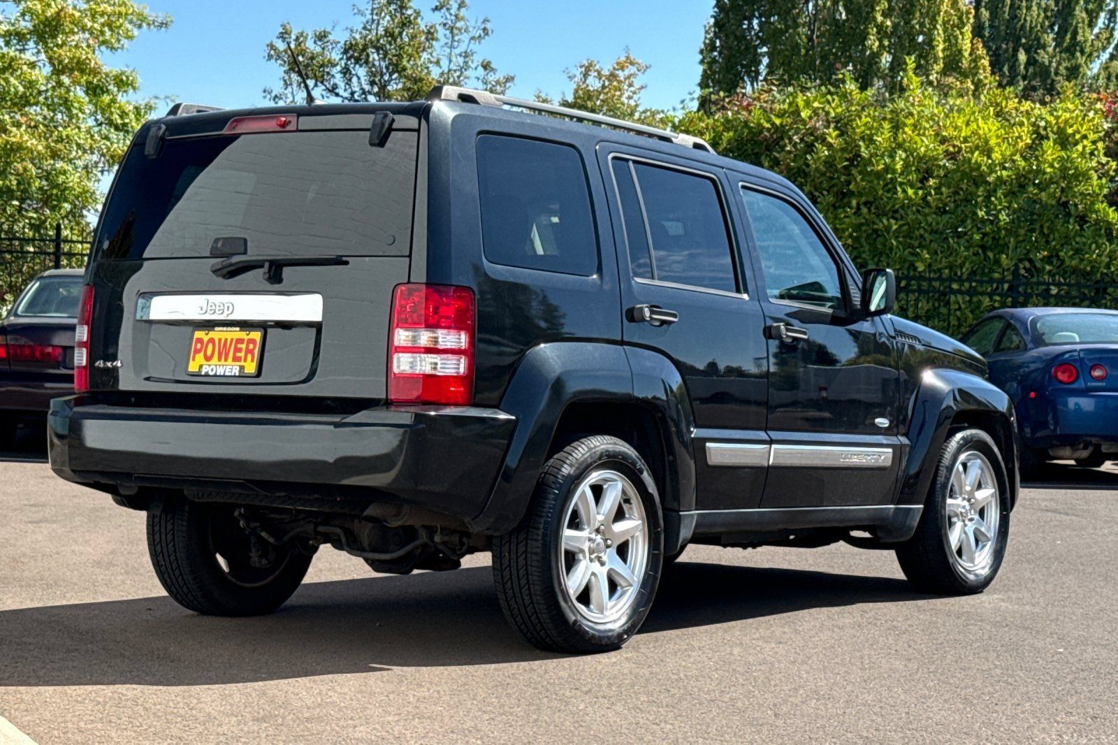 Used 2012 Jeep Liberty Sport AWD/4WD image 4