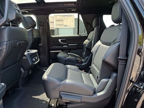 New 2026 Ford Expedition Max Platinum AWD/4WD image 6