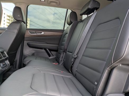 New 2026 Volkswagen Atlas SEL image 15