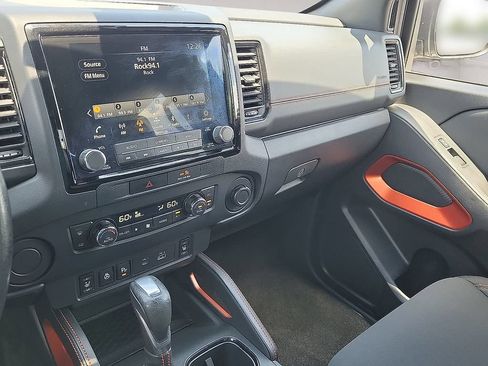 Used 2022 Nissan Frontier Pro-X RWD image 20
