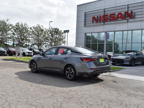Certified 2025 Nissan Sentra SV w/ All-Weather Package FWD image 5