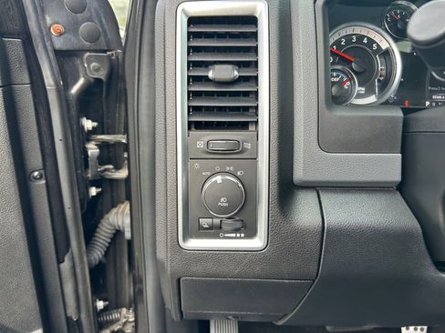 Used 2017 RAM 2500 Big Horn AWD/4WD image 19