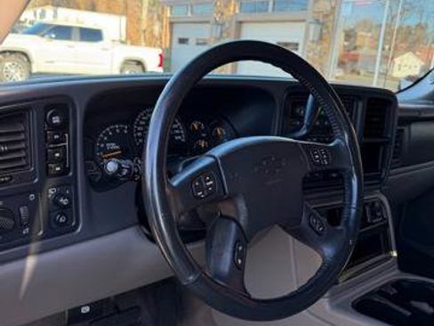 Used 2005 Chevrolet Tahoe LS w/ Preferred Equipment Group image 10