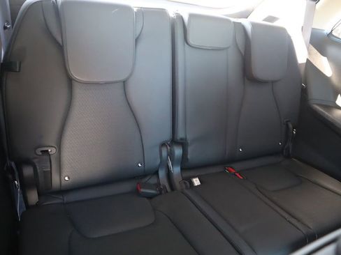 Used 2025 Kia Carnival SX Prestige image 22