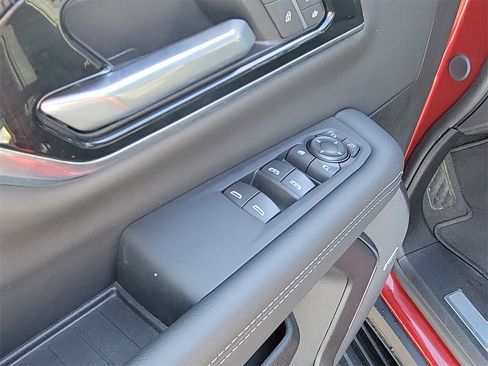 Used 2026 GMC Yukon Elevation image 23