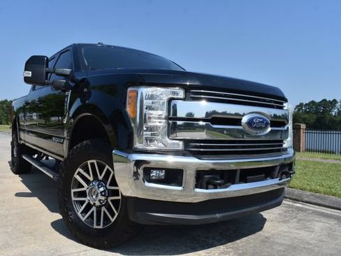 Used 2017 Ford F250 Lariat w/ Lariat Ultimate Package AWD/4WD image 1