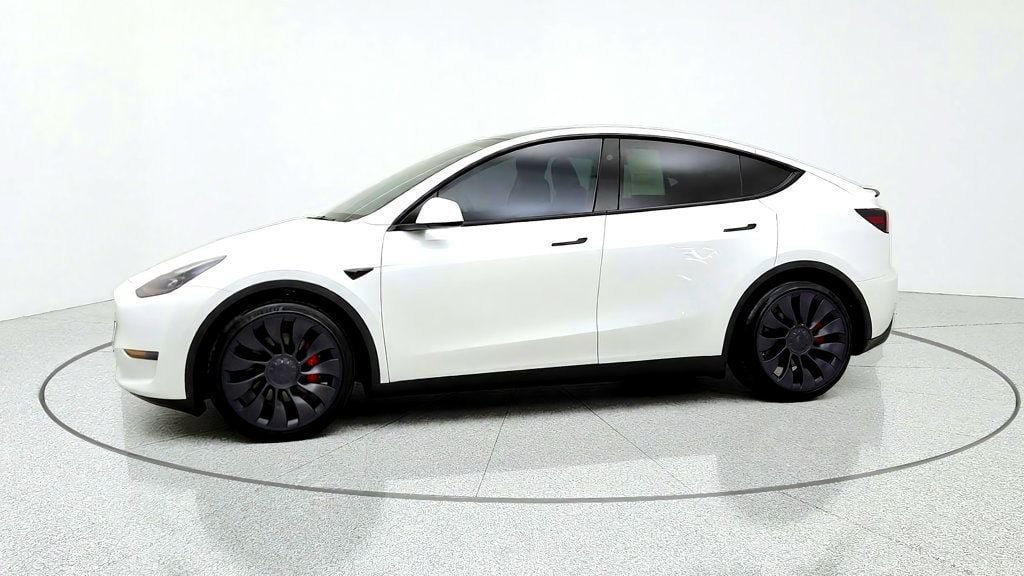 Used 2024 Tesla Model Y Performance AWD/4WD image 8