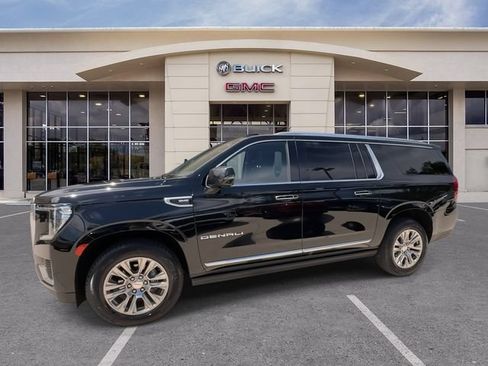 Certified 2023 GMC Yukon XL Denali w/ Max Trailering Package AWD/4WD image 7