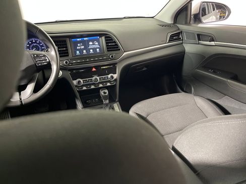 Used 2020 Hyundai Elantra Value Edition w/ Cargo Package (C1) FWD image 17
