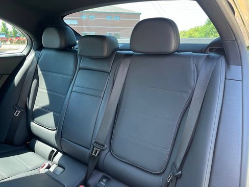 Used 2025 Mercedes-Benz C 300 4MATIC Sedan image 21