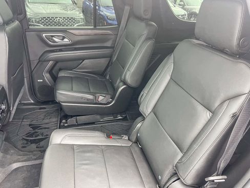 Used 2021 Chevrolet Tahoe Z71 w/ Z71 Signature Package image 16