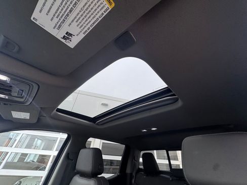 Used 2019 GMC Sierra 1500 SLT w/ SLT Premium Plus Package image 26