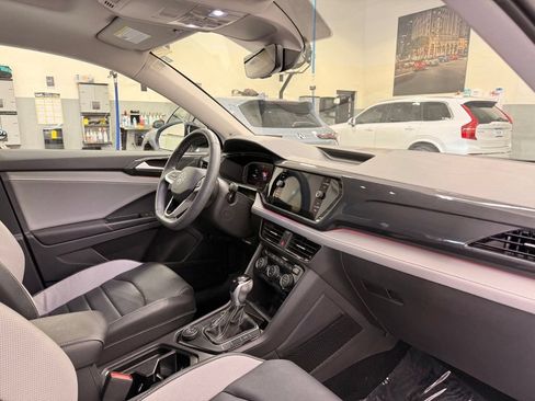 Used 2023 Volkswagen Taos SEL AWD/4WD image 29