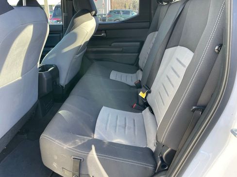 Used 2024 Toyota Tacoma TRD Off-Road image 7