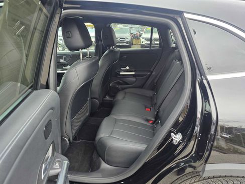 Used 2025 Mercedes-Benz GLA 250 image 18