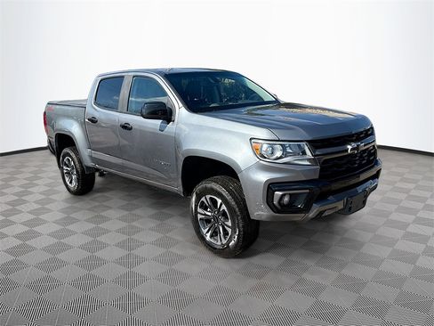 Used 2022 Chevrolet Colorado Z71 image 4