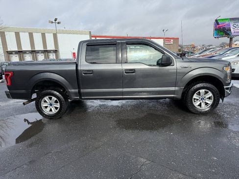 Used 2017 Ford F150 XLT AWD/4WD image 4