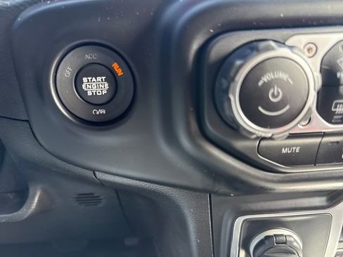 Used 2021 Jeep Wrangler Unlimited Rubicon image 35