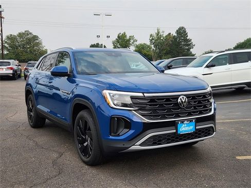 New 2026 Volkswagen Atlas Cross Sport SE image 1