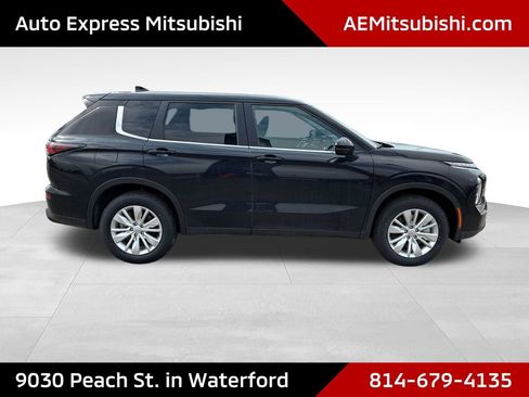 New 2026 Mitsubishi Outlander ES AWD/4WD image 8