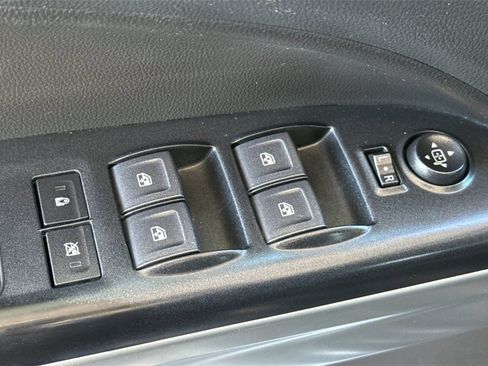 Used 2022 Chevrolet Colorado ZR2 w/ Colorado ZR2 Bison Edition image 17